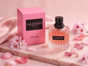Valentino Donna Born In Roma EDP Spray Women 3.4 Oz